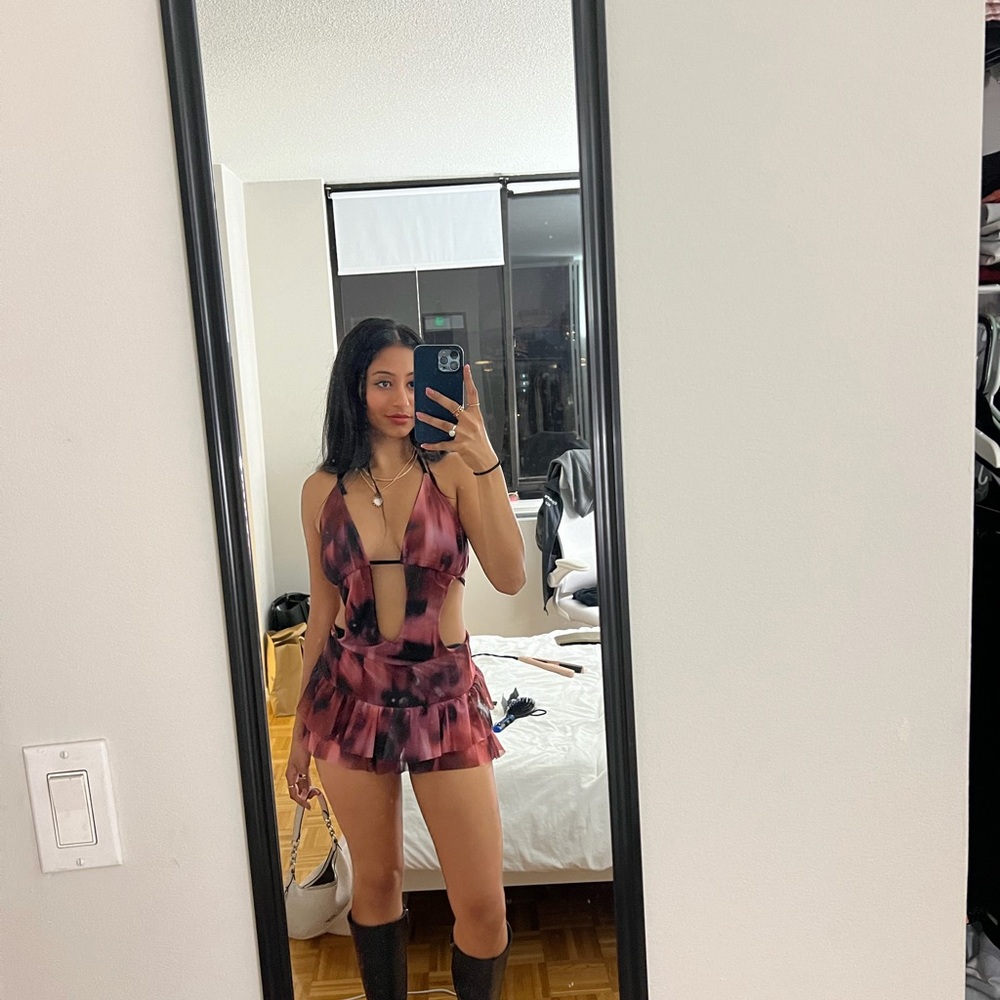 Tiger Mist Pink and Black Mini Dress - Picture 2 of 2